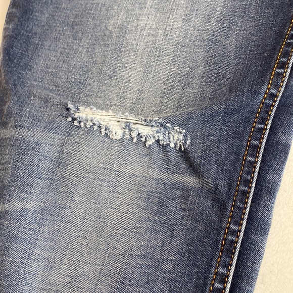 4 pair Bundle Vigross Jagger Super Skinny Distress Jeans, 32x28 - Picture 7 of 15
